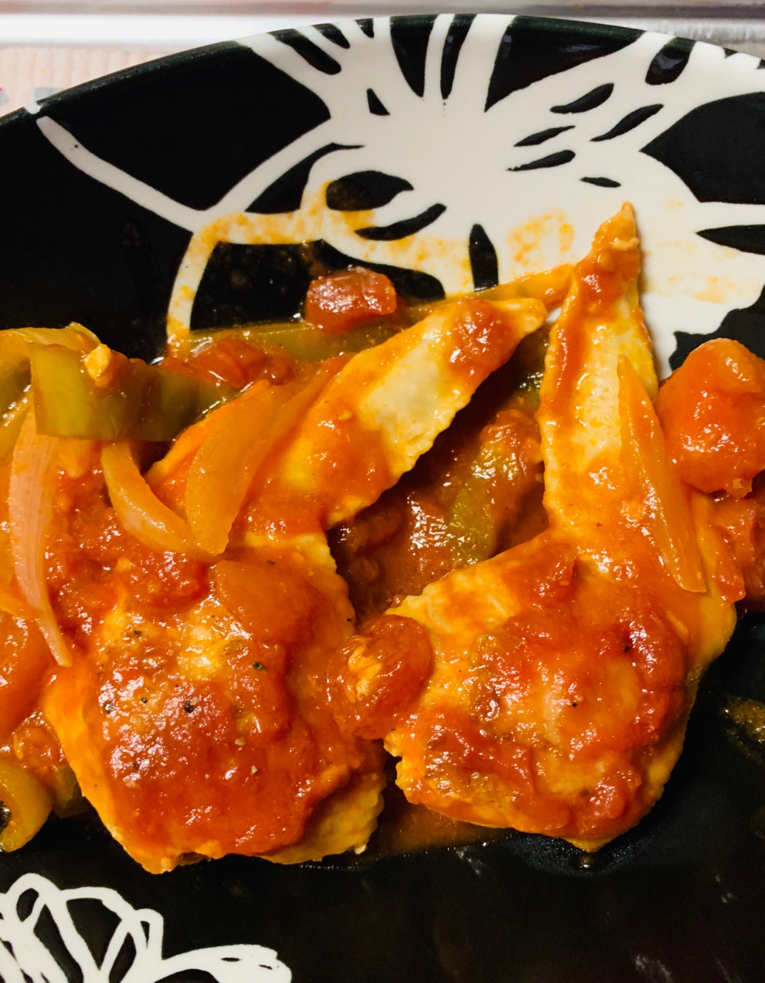 手羽先のトマト煮込み