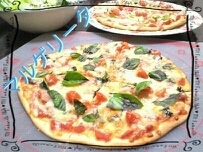今まで何十回  何百回というほどピザを焼いてきたけど、今回のマルゲリータが今までの中でさいこーに美味しくできました!!まるでイタリアンレストラン+.(･∀･v