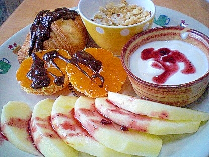 「フルーツ＆チョコいっぱいワンプレート朝食」