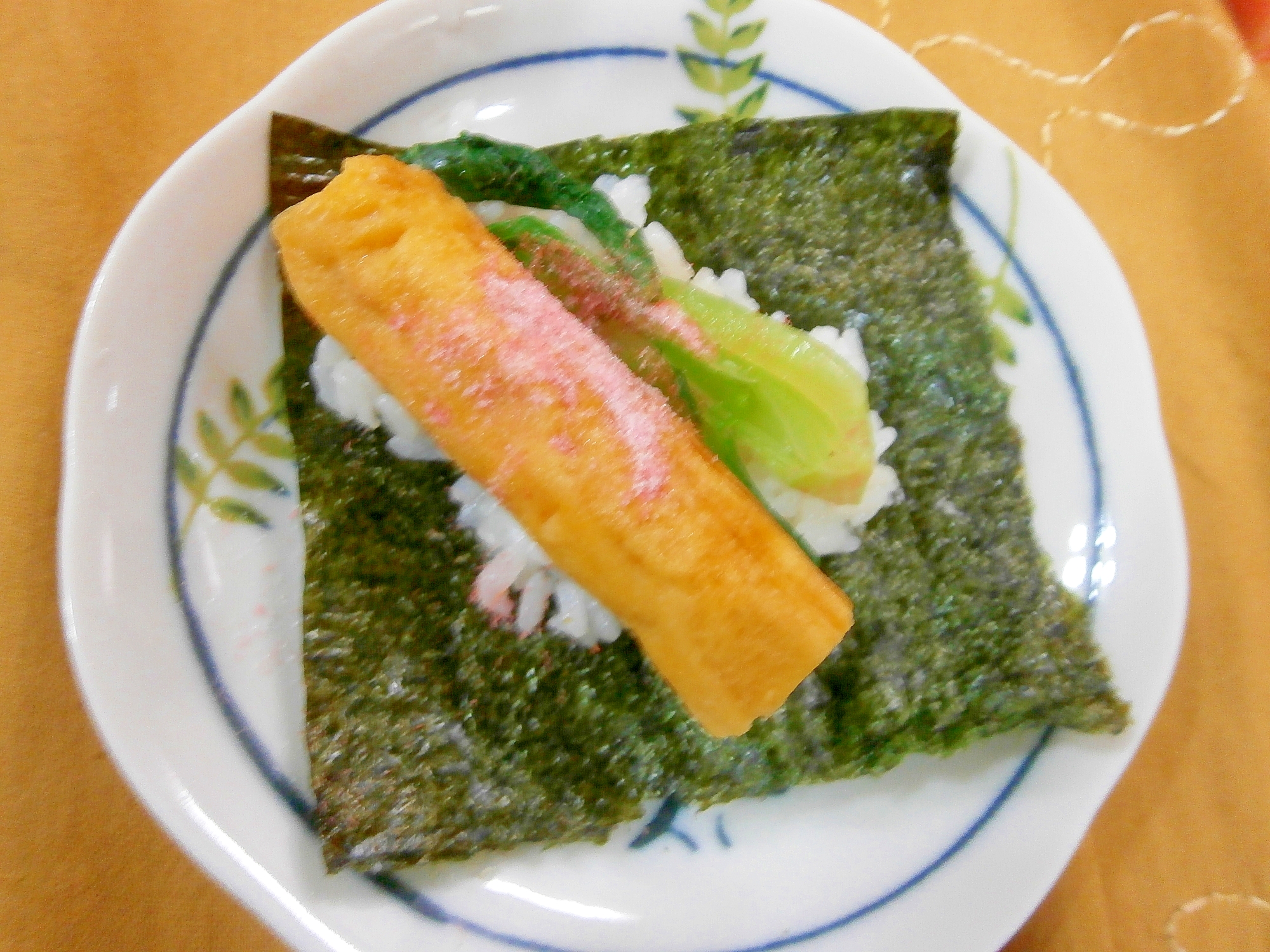 卵とチンゲン菜の手巻き寿司