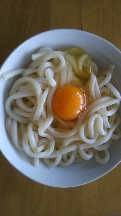 簡単♪子供が喜ぶ☆釜玉うどん♪節約献立☆昼・夜食☆