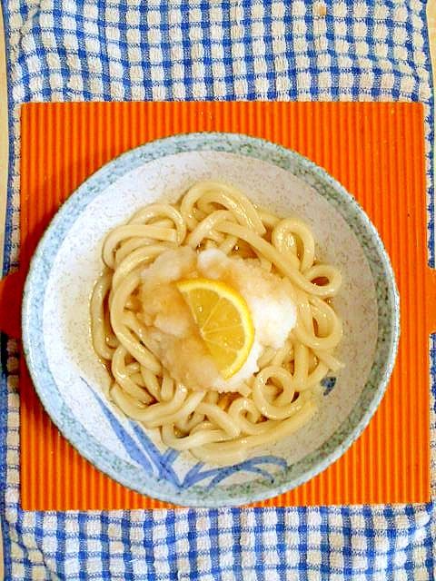 大根おろしとレモンのさっぱりうどん♪