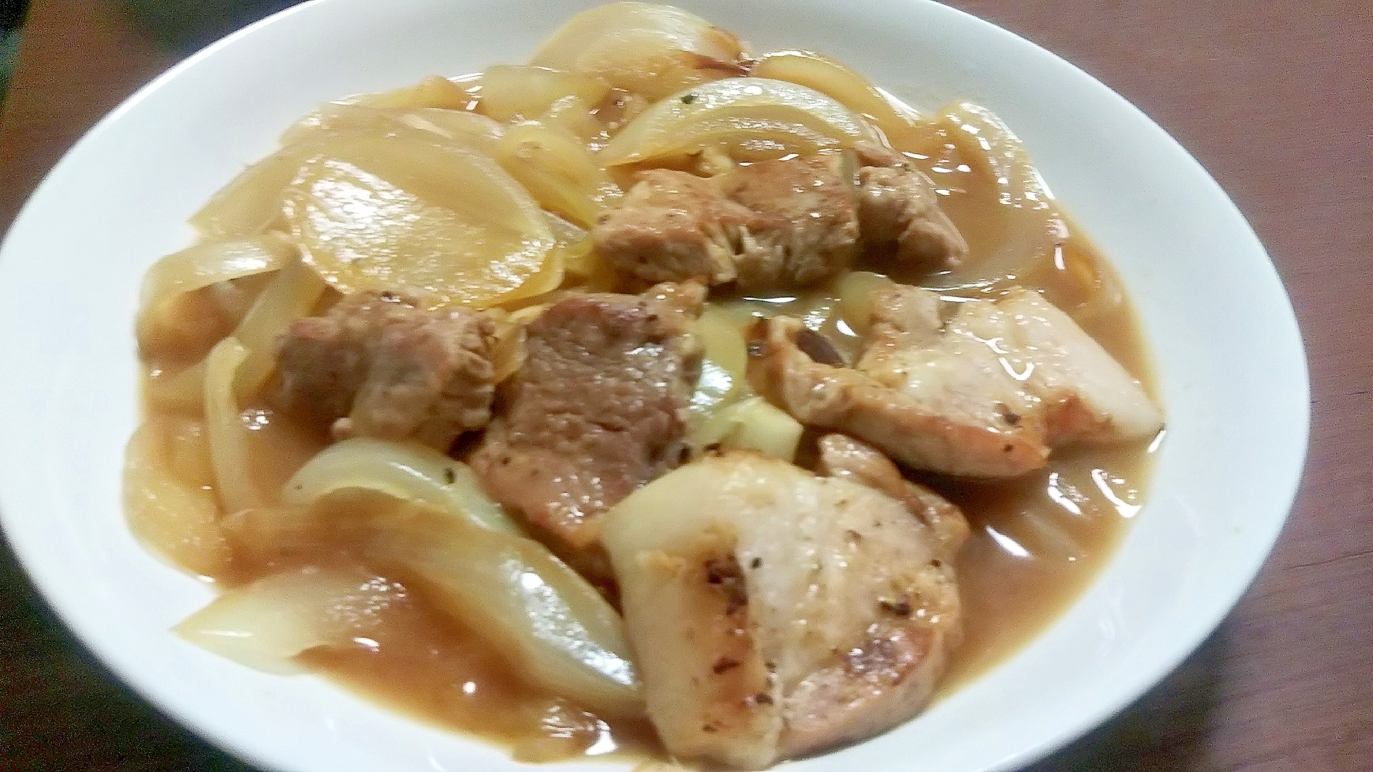 ☆にんにく☆豚肉とたまねぎのビール煮込み