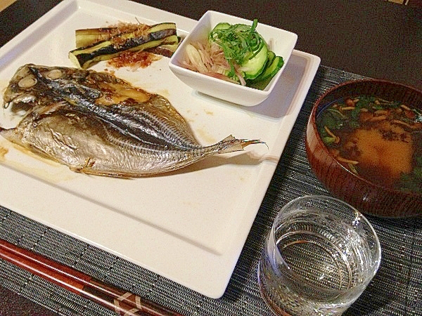 真あじの開きの焼き物おつまみ レシピ 作り方 By 週末は男子厨房 楽天レシピ 真あじの開きの焼き物おつまみ レシピ 作り方 By 週末は男子厨房 楽天レシピ