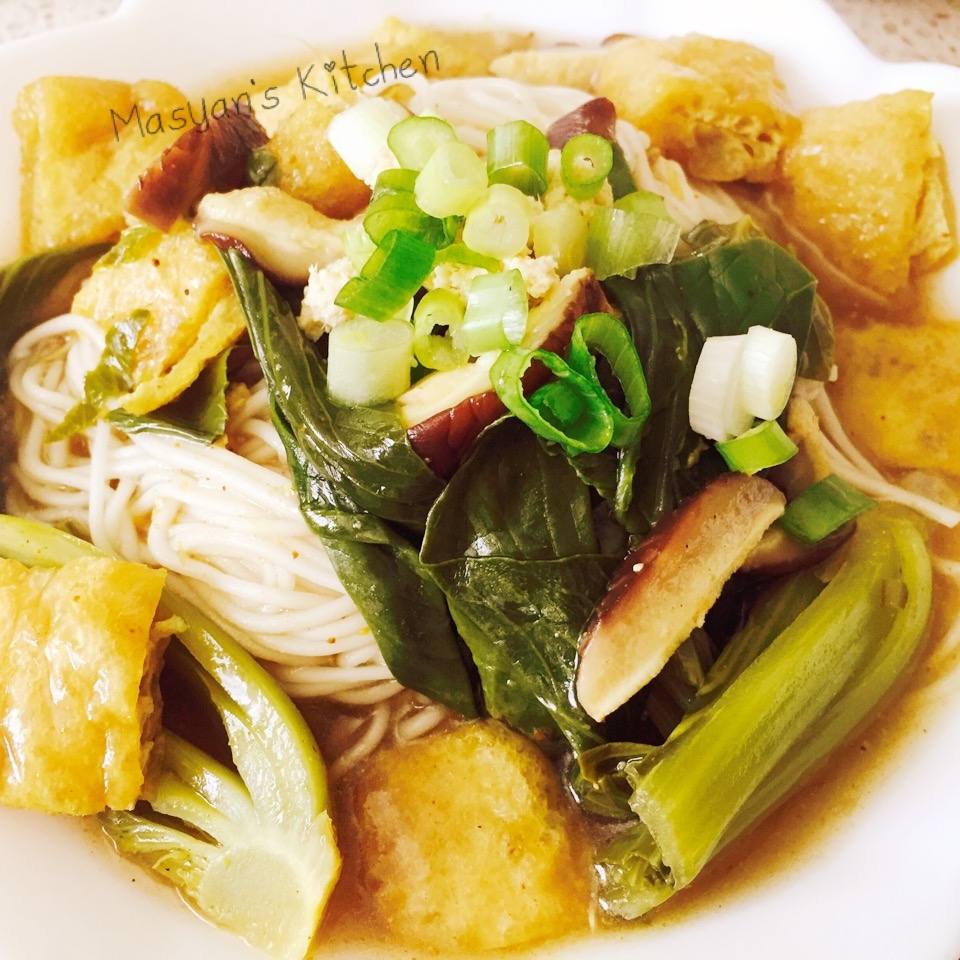 お素麺in青梗菜としいたけのカレースープ