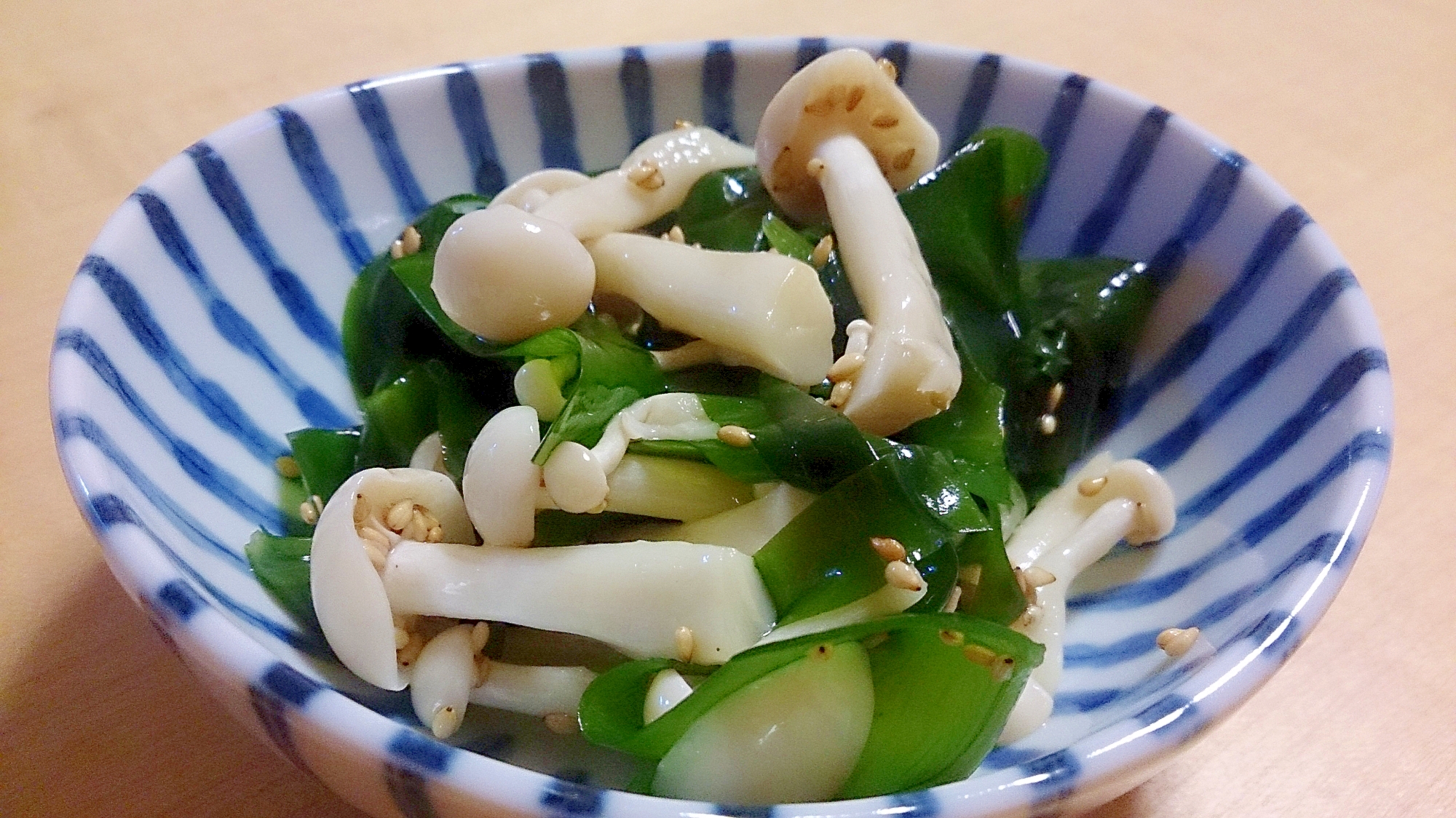 ホワイトブナピーとわかめの中華風合え物 レシピ 作り方 By ぼーずの母ちゃん 楽天レシピ ホワイトブナピーとわかめの中華風合え物 レシピ 作り方 By ぼーずの母ちゃん 楽天レシピ
