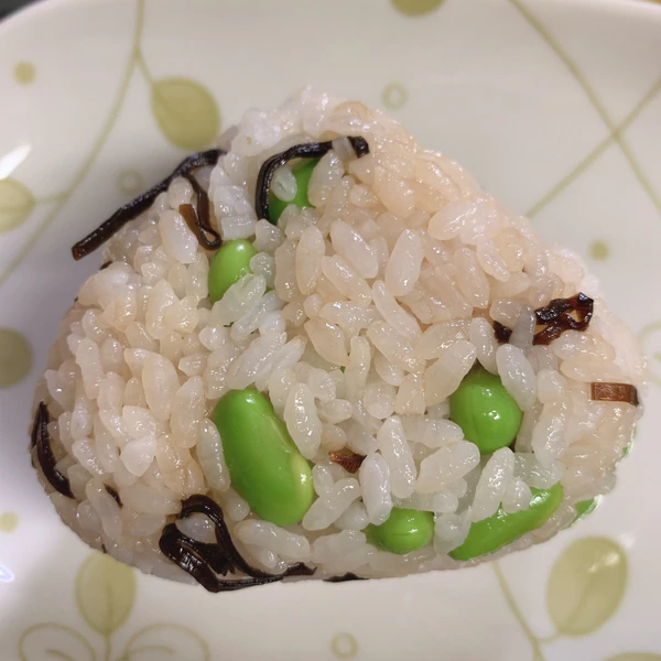 枝豆塩昆布おにぎり レシピ 作り方 By えむえむむෆのんびりです 楽天レシピ 枝豆塩昆布おにぎり レシピ 作り方 By えむえむむෆのんびりです 楽天レシピ