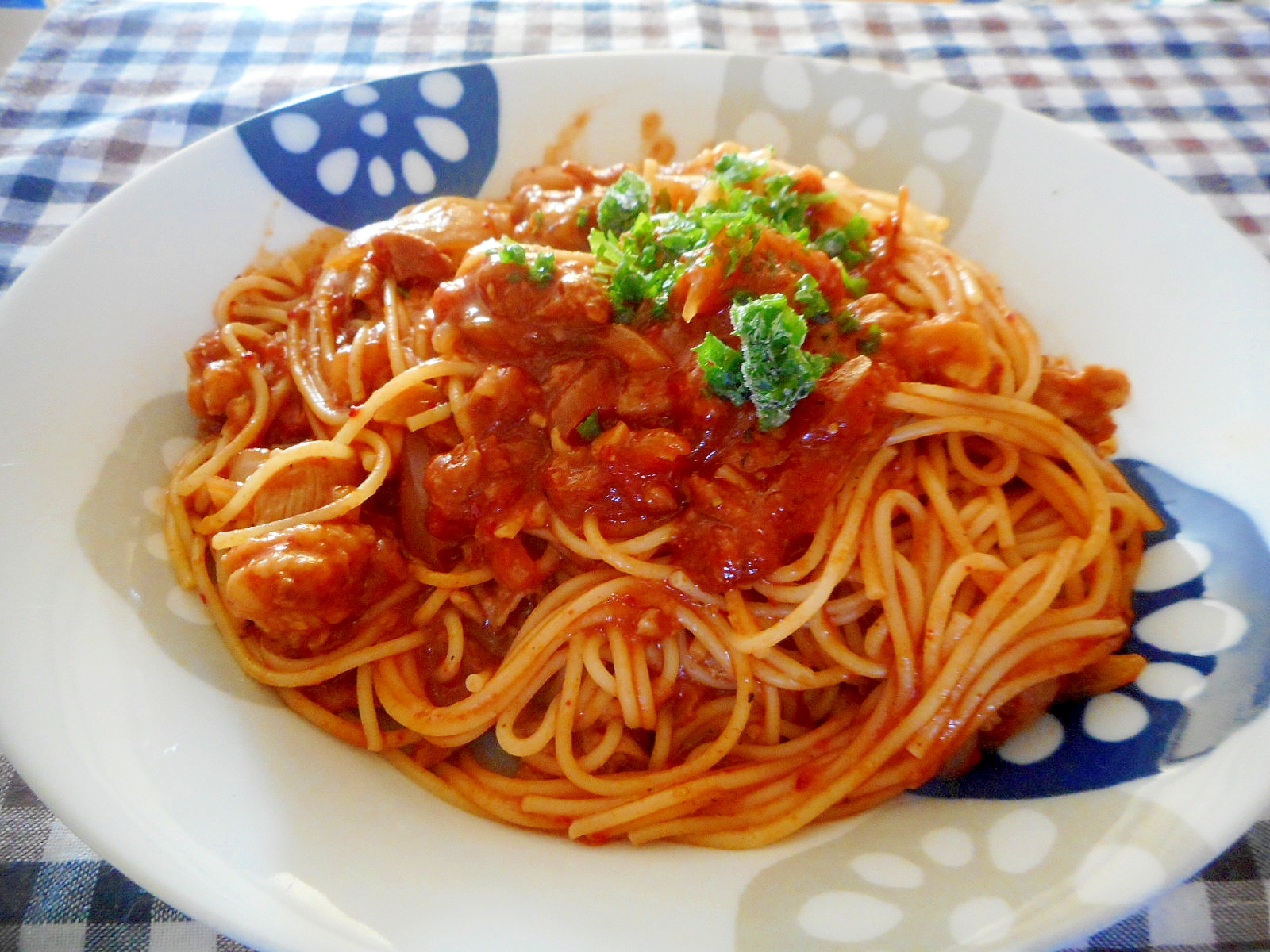 豚肉と玉ねぎのトマトソースパスタ