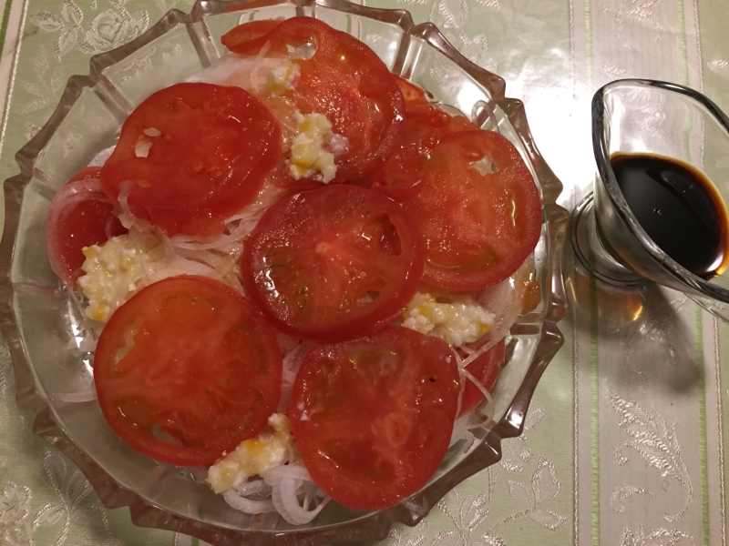 材料簡単トマト玉ねぎの冷やしサラダ