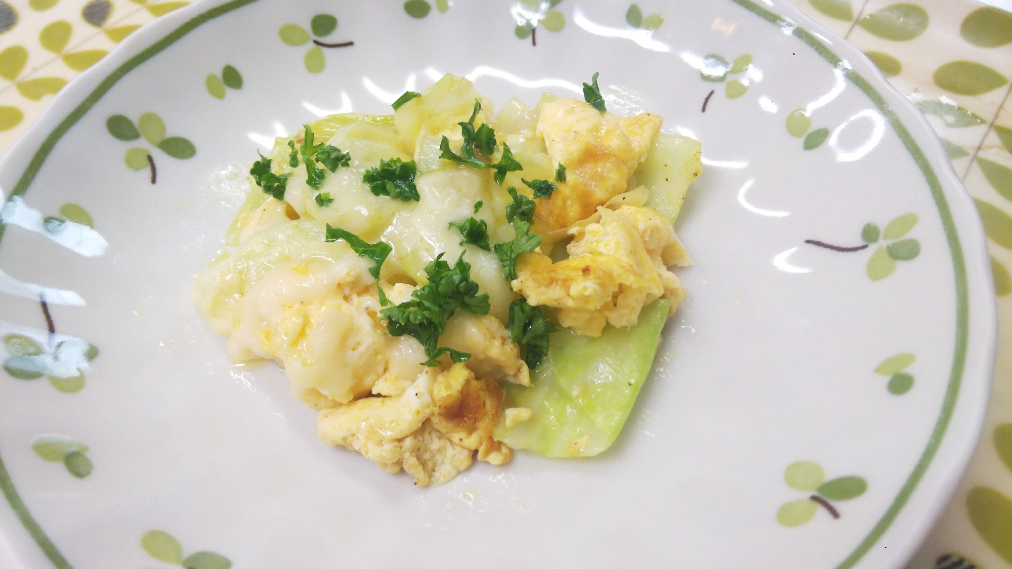 キャベツと卵のカレーチーズ炒め レシピ 作り方 By うろちょろ 楽天レシピ