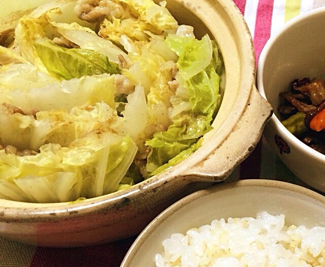 和風バター♪ 白菜と豚肉のミルフィーユ鍋