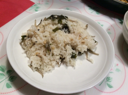 簡単！炊き込みご飯♪（わかめ＆ちりめんじゃこ）