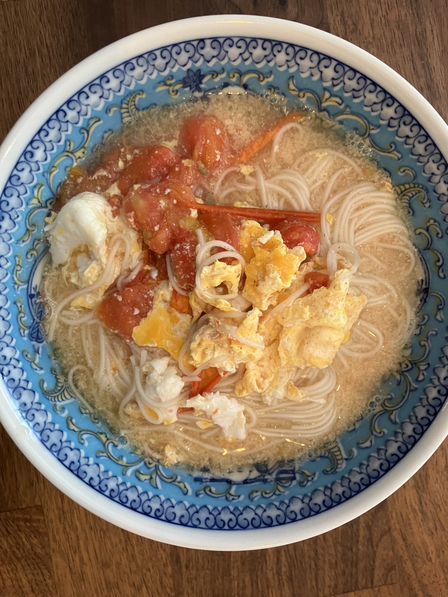 トマトとミルクの卵とじにゅうめん