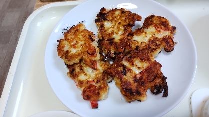 ちょっと火が強くて焼きすぎましたが、チヂミみたいで美味しかったです。
秒で完食しました(^o^)