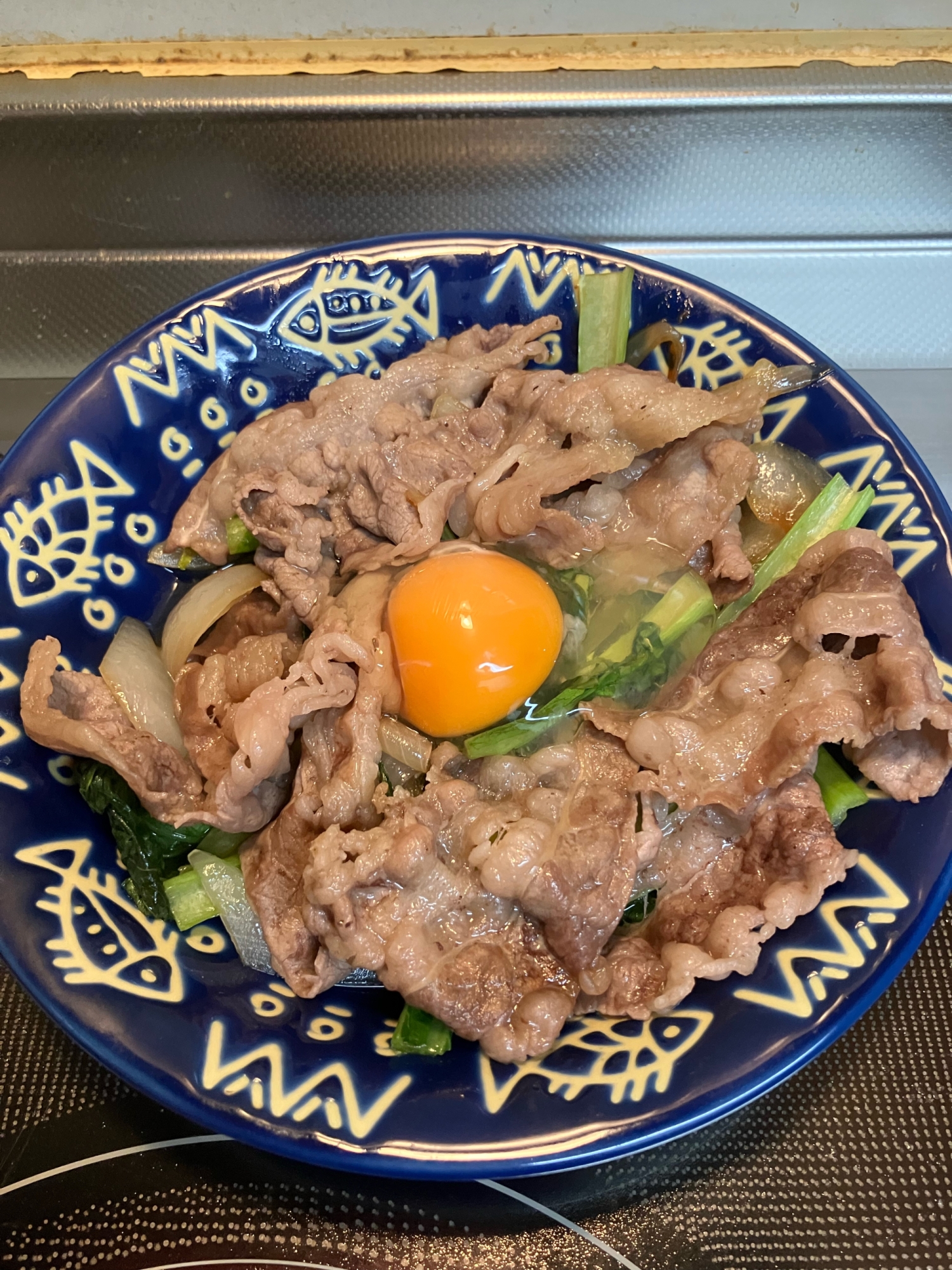 牛バラ肉と小松菜と玉ねぎのすき焼き風炒め煮^_^