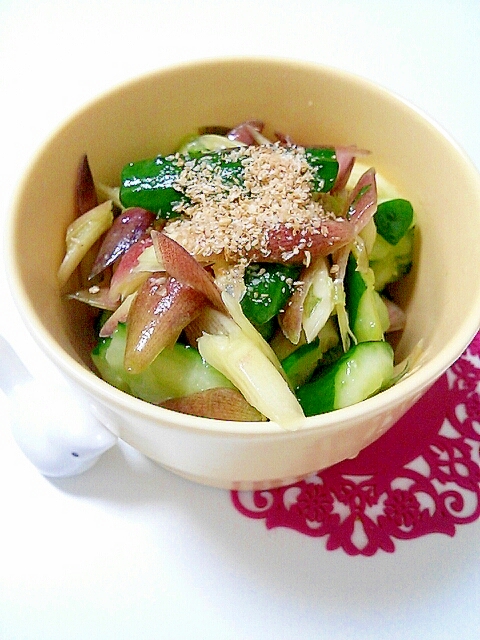 たたききゅうりとミョウガのさっぱり和え