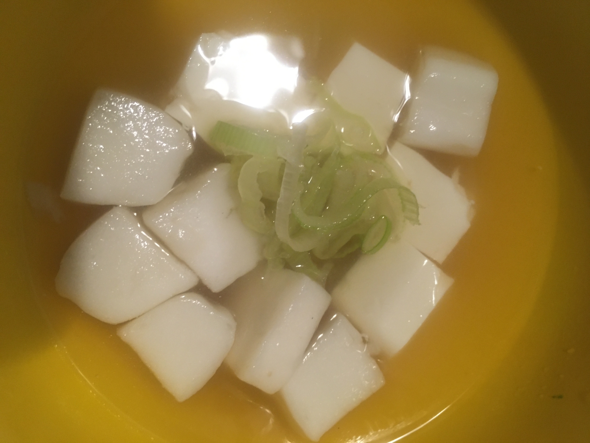 はんぺんと豆腐の味噌汁