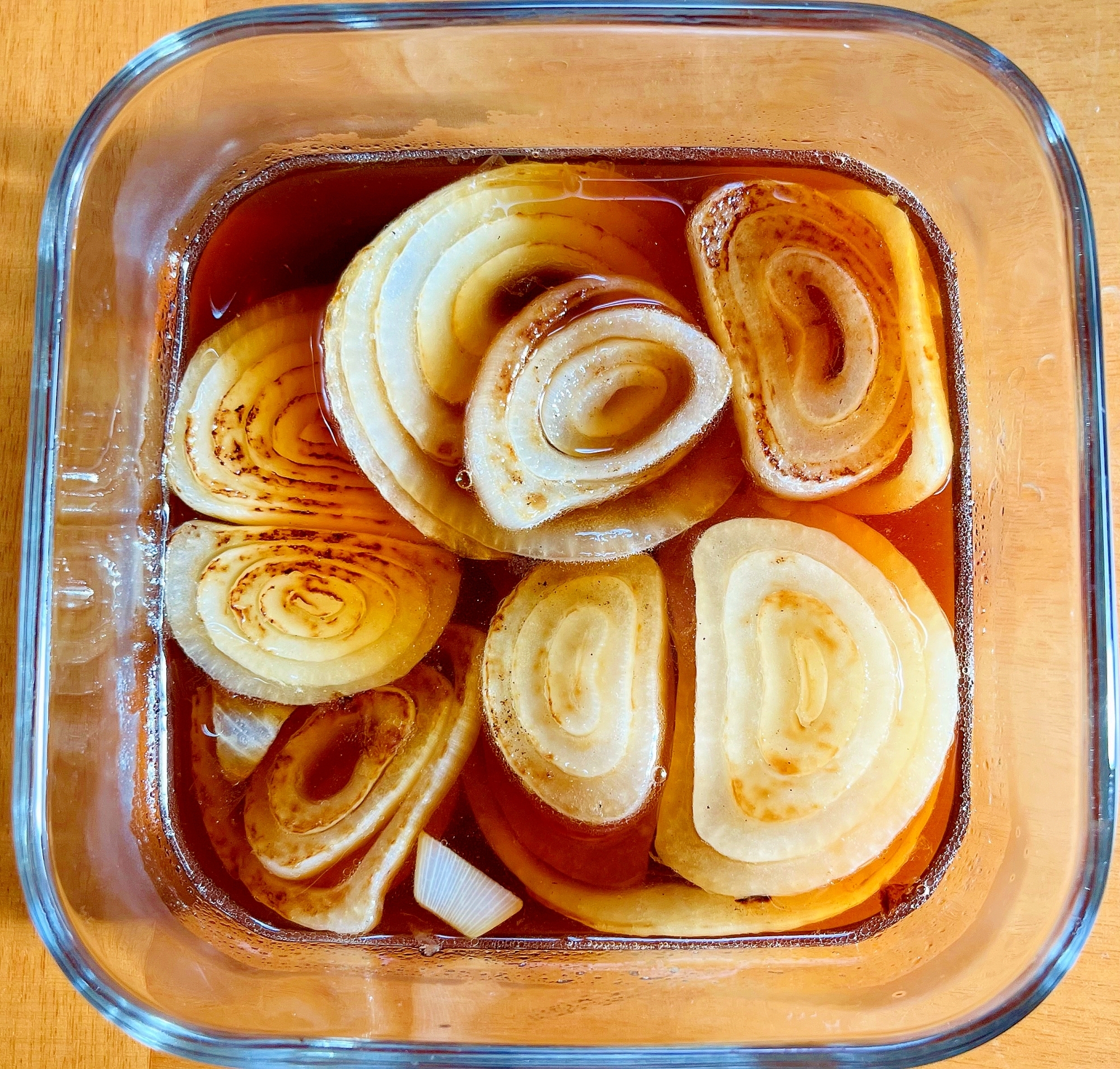 麺つゆに漬けるだけ☆新玉ねぎの焼き漬け