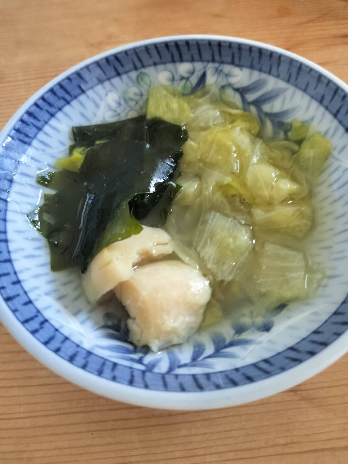 ホタテ貝柱レタスわかめの煮物♪