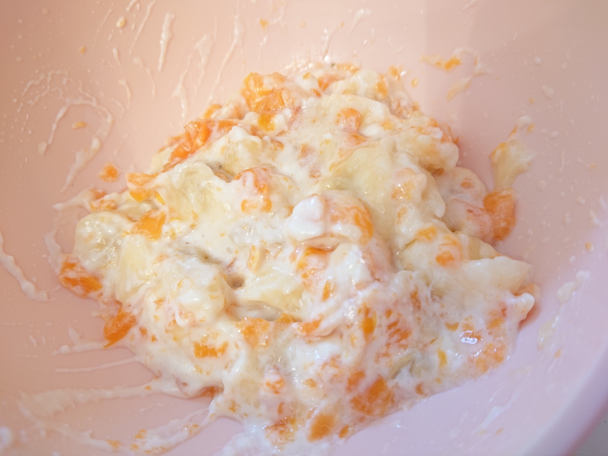 離乳食に⭐バナナと人参の豆乳ヨーグルト和え
