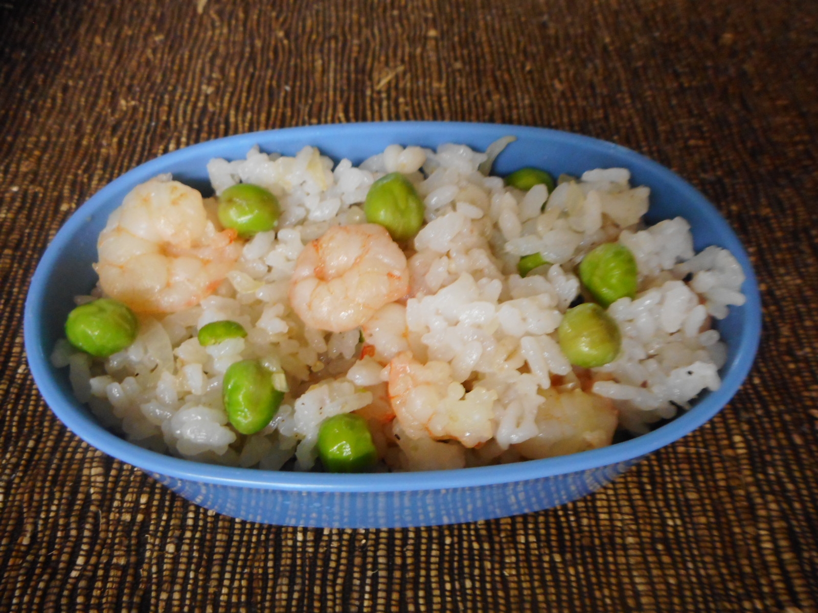 エビとグリンピースの混ぜご飯