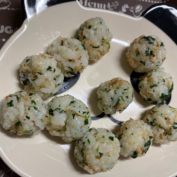 幼児食 食べやすい コロコロおにぎり レシピ 作り方 By Natukitchen 楽天レシピ 幼児食 食べやすい コロコロおにぎり レシピ 作り方 By Natukitchen 楽天レシピ