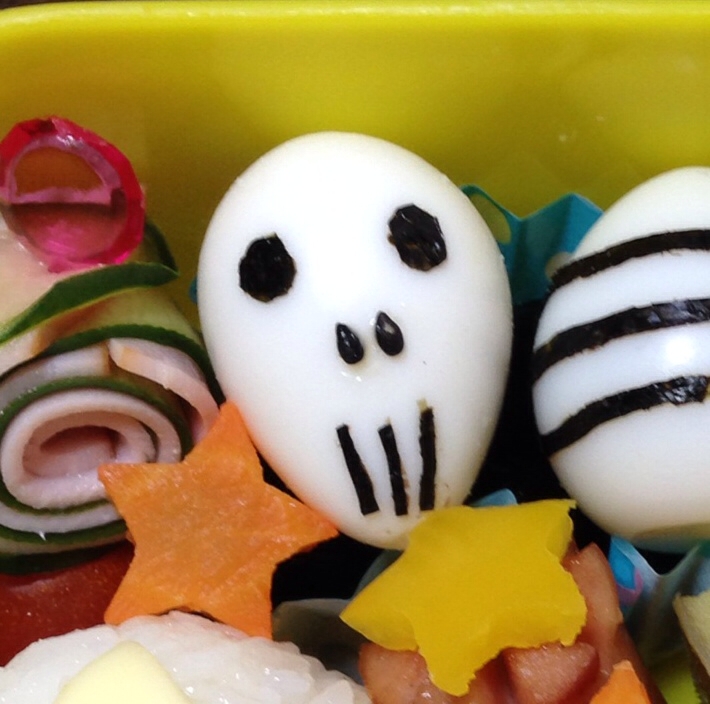 ハロウィンキャラ弁 ウズラの卵でガイコツ レシピ 作り方 By アマヌサ 楽天レシピ ハロウィンキャラ弁 ウズラの卵でガイコツ レシピ 作り方 By アマヌサ 楽天レシピ