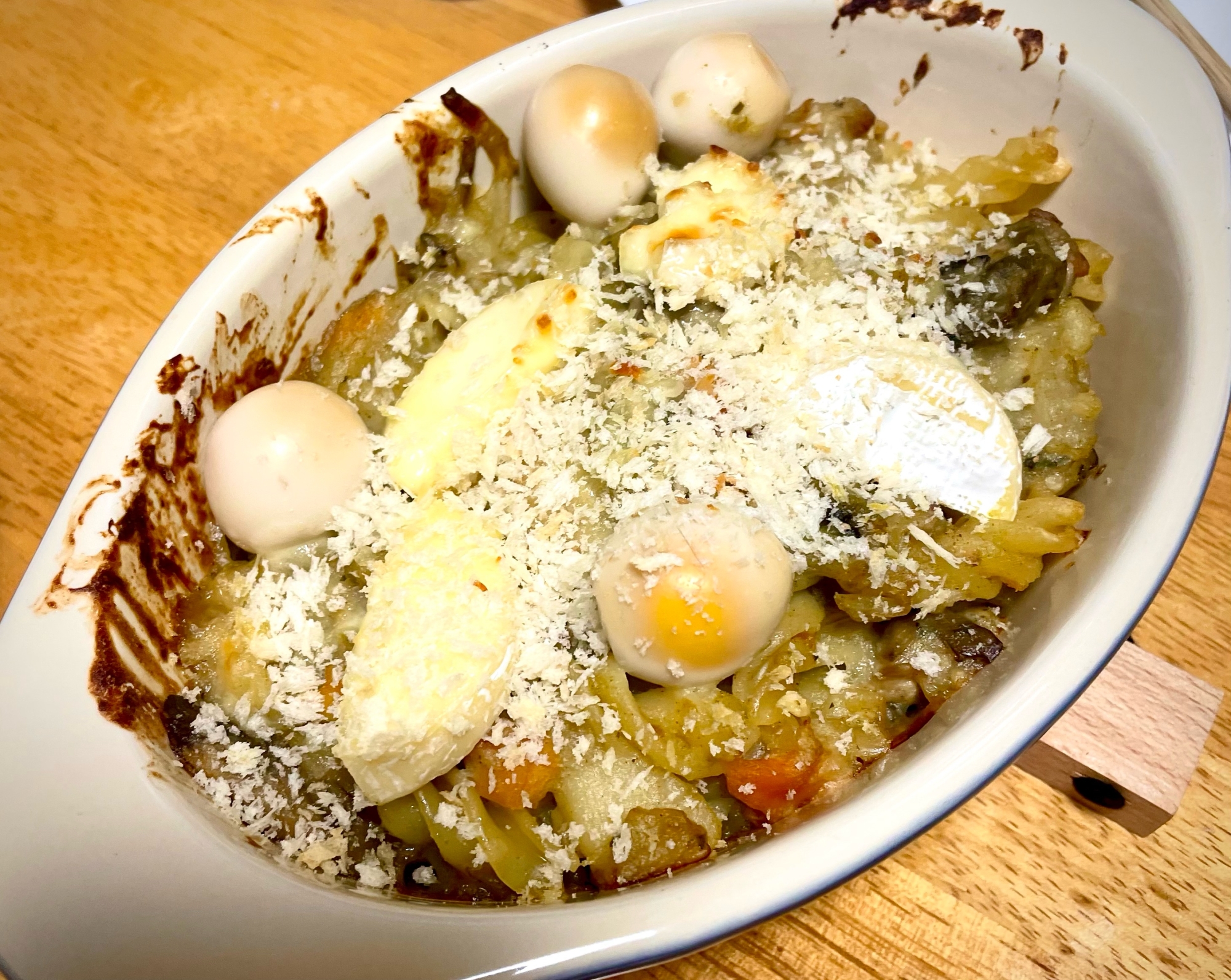 クラムチャウダーで作る牡蠣と舞茸のグラタン
