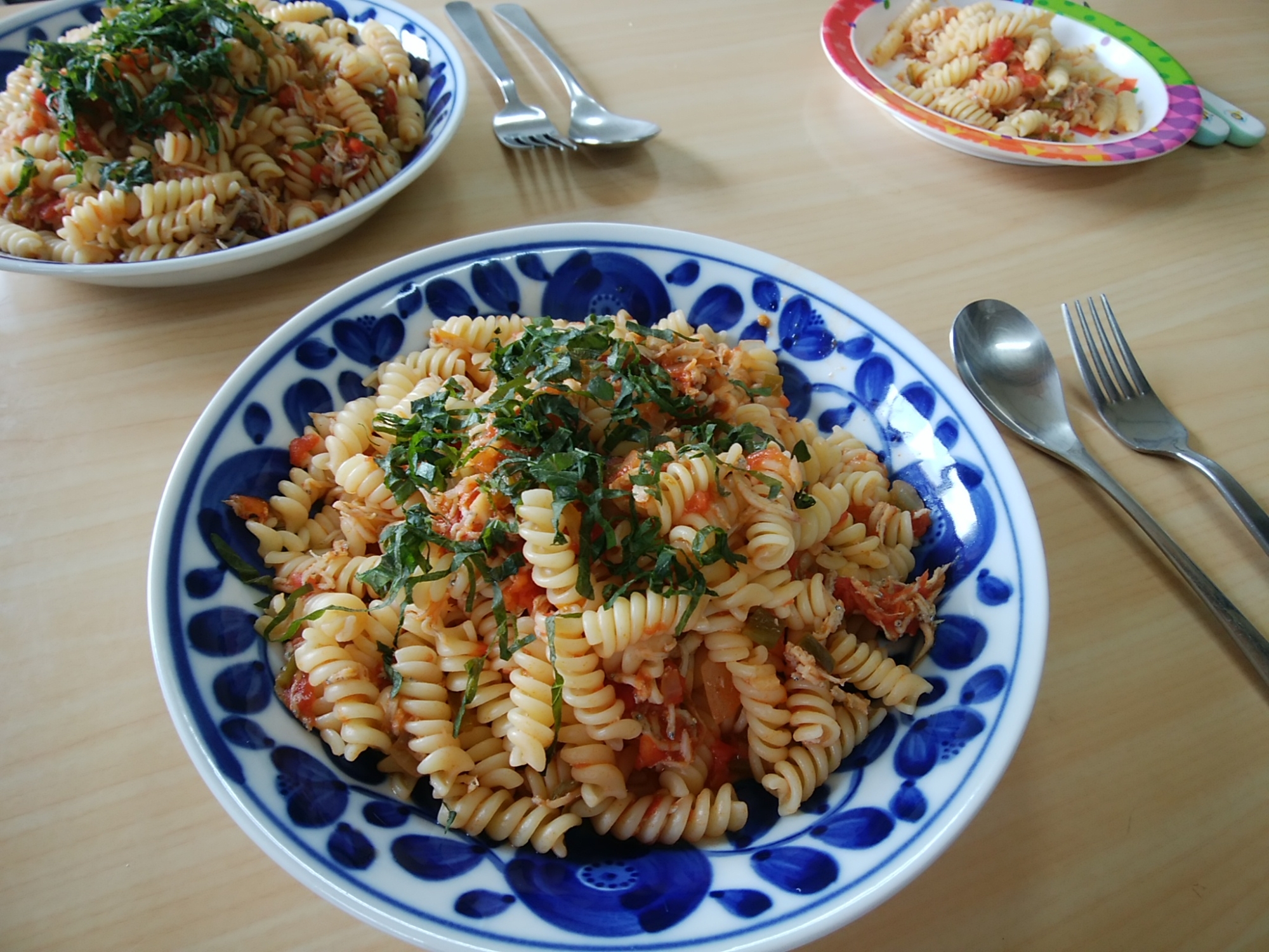 しらすのトマトソースパスタ