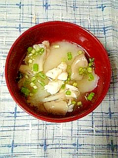 つるんともちもち☆鷄と舞茸のすいとん汁☆