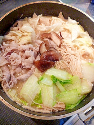 こてっちゃんの鍋つゆで モツ鍋 レシピ 作り方 By まめもにお 楽天レシピ こてっちゃんの鍋つゆで モツ鍋 レシピ 作り方 By まめもにお 楽天レシピ