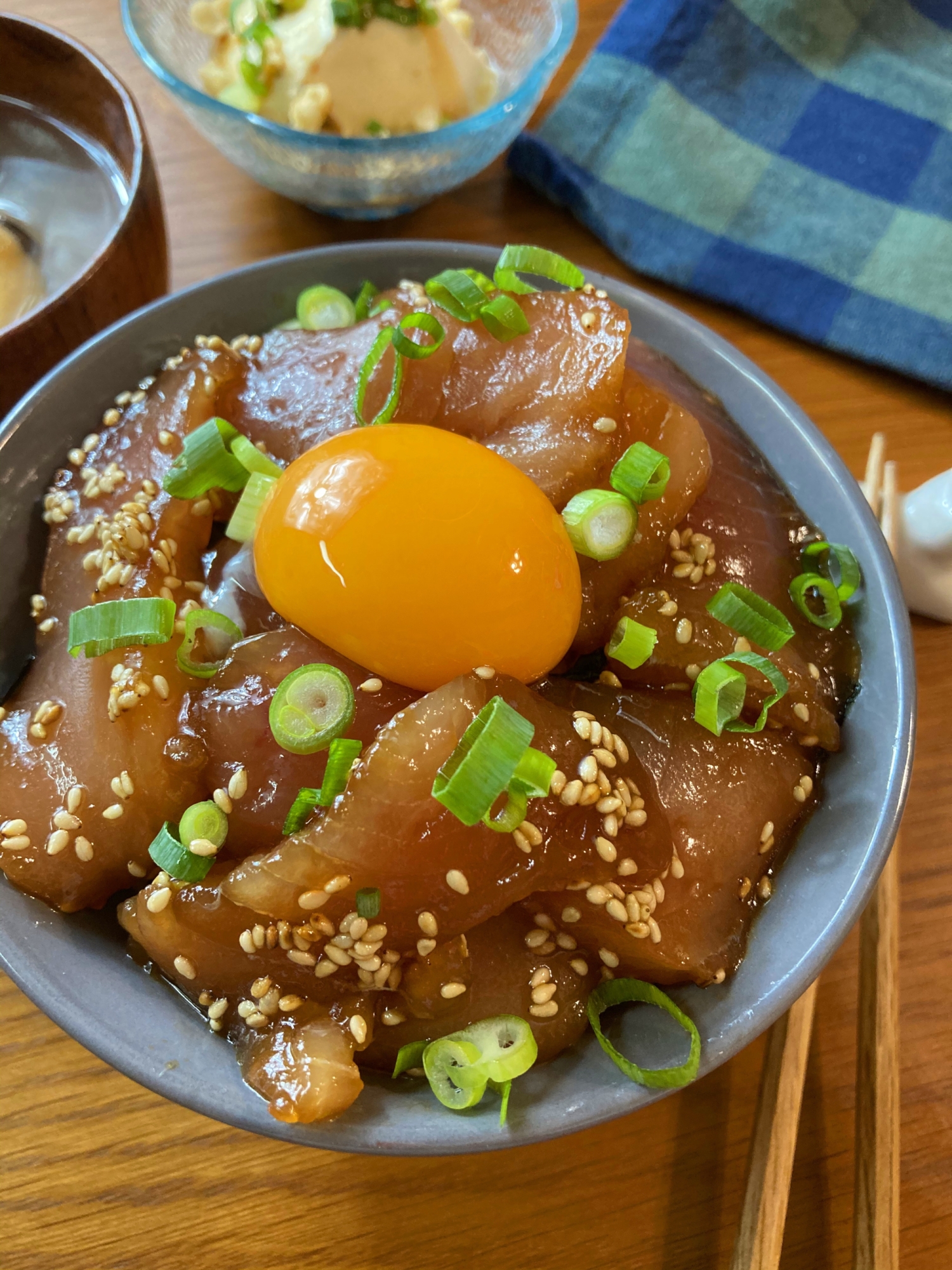 めんつゆde簡単♡マグロのユッケ丼