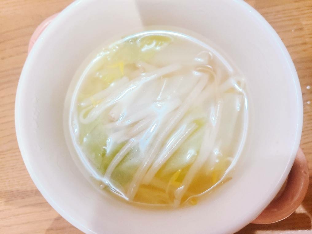 もやしと白菜の中華スープ