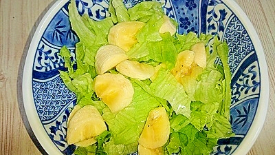 バナナとレタスのハチミツレモンサラダ