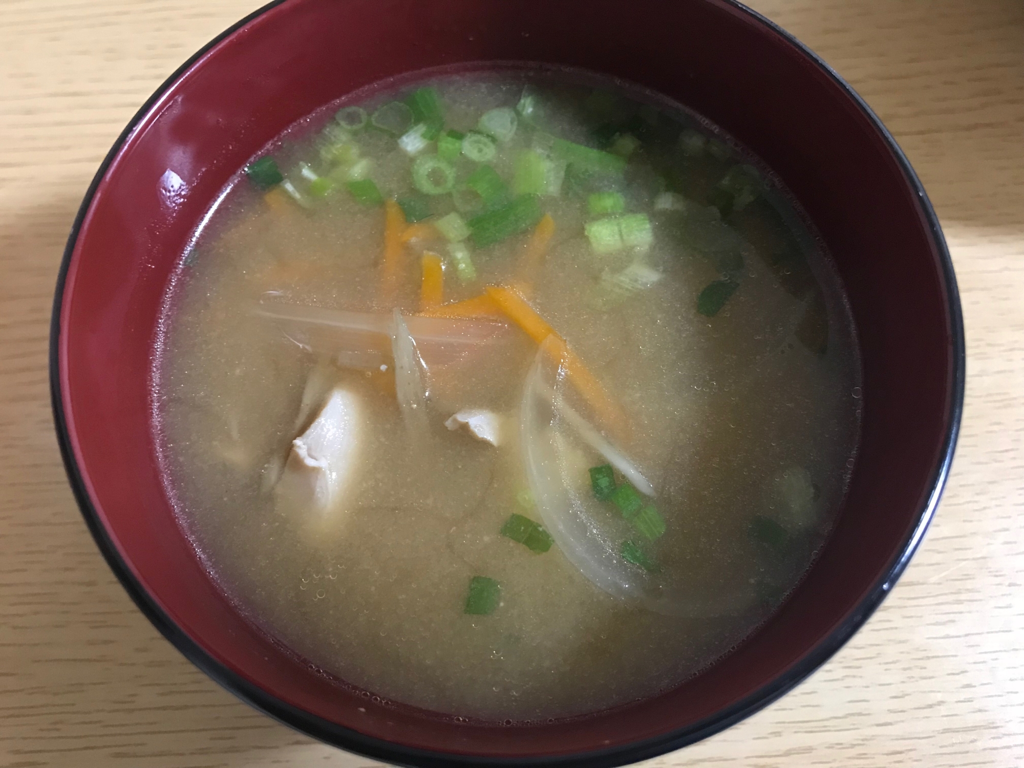 さつまいもとごぼう 玉ねぎの鶏汁