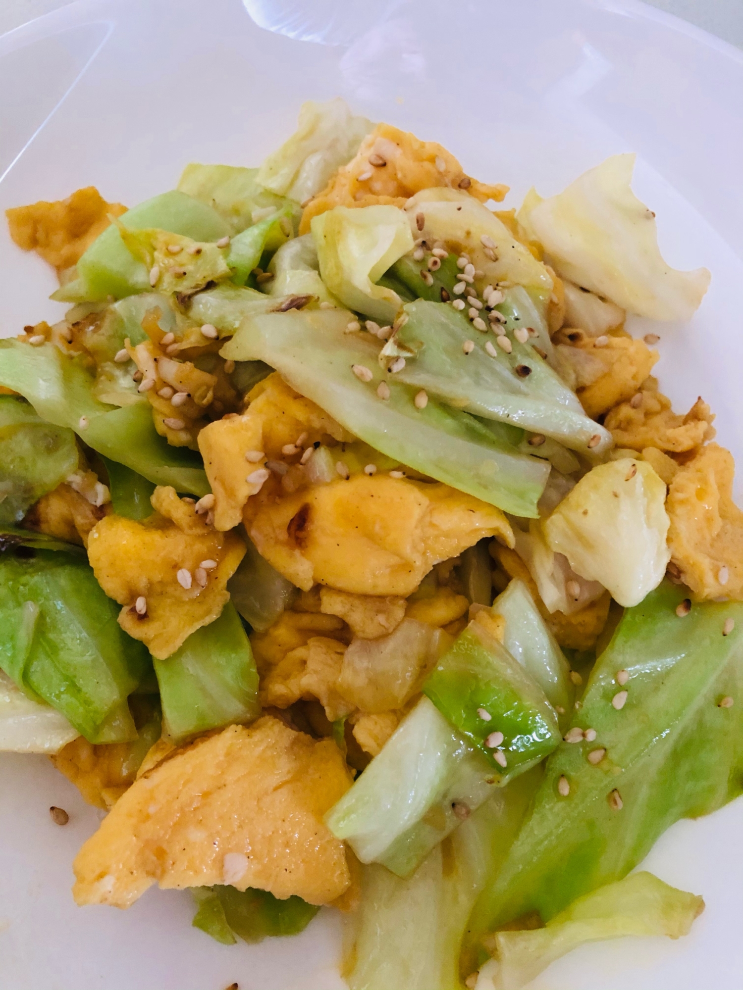 キャベツと卵の簡単炒め物