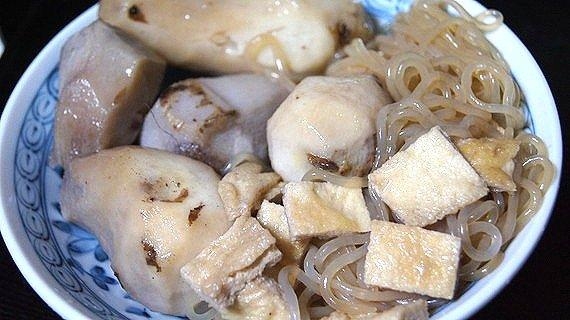 里芋の糸蒟蒻と炊いたん　おばんざい