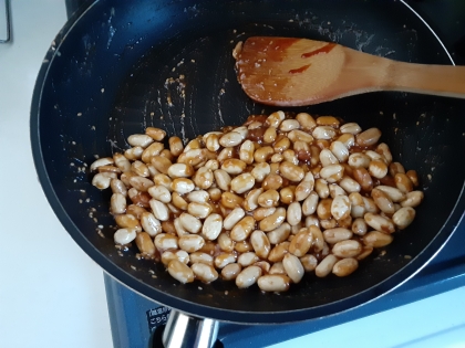 生落花生で作る★自家製ピーナッツ味噌。