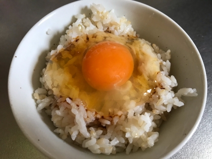 ごま油が香る 簡単 アレンジ たまごかけご飯 レシピ 作り方 By みずたまsweet 楽天レシピ