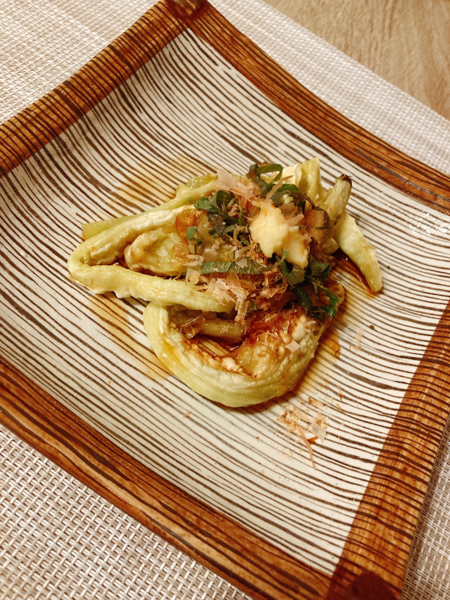 薬味たっぷり！焼き茄子