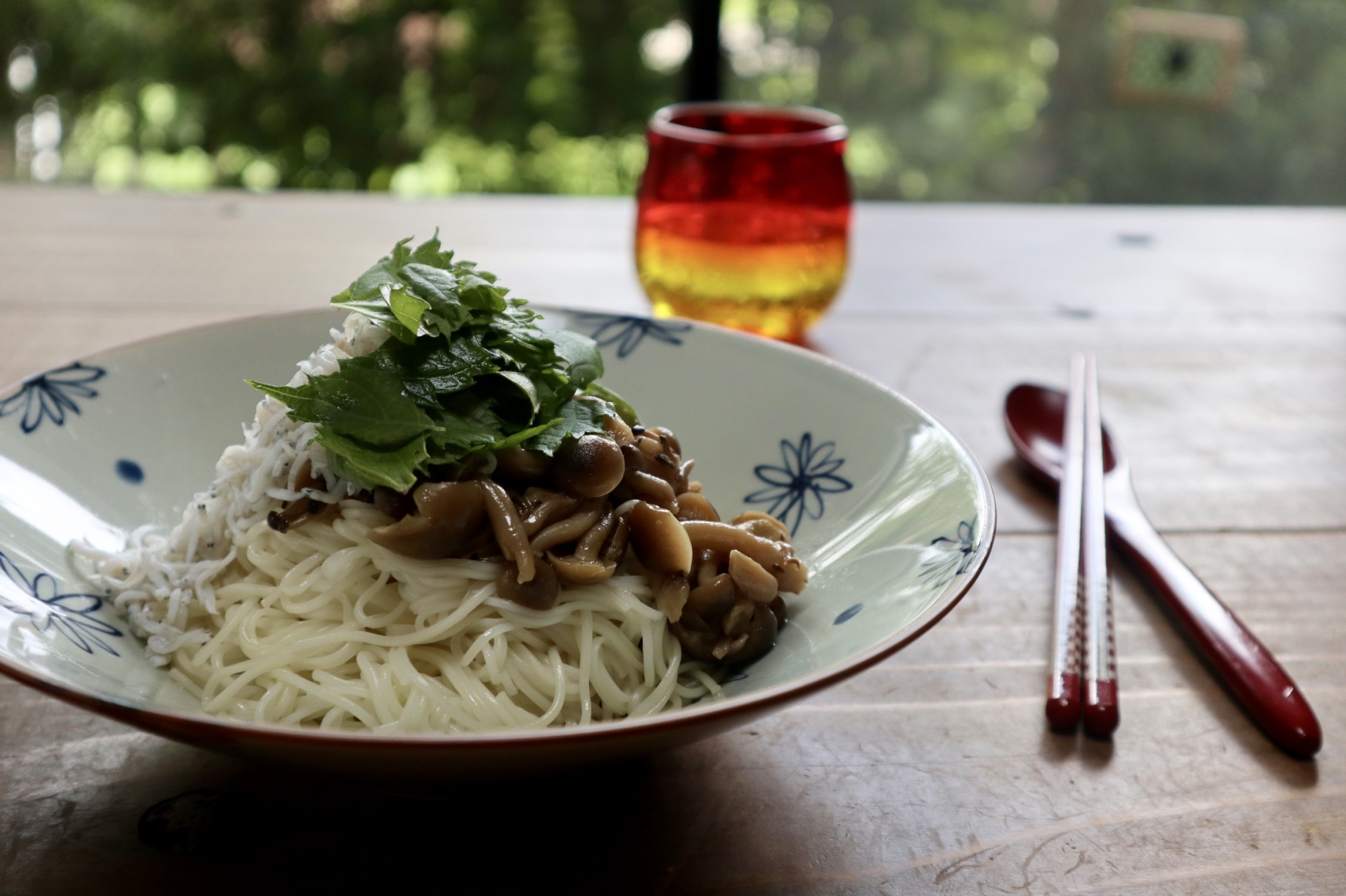 包丁いらず！しめじとじゃこの素麺