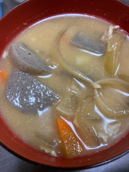 おでんの残り汁で、豚汁