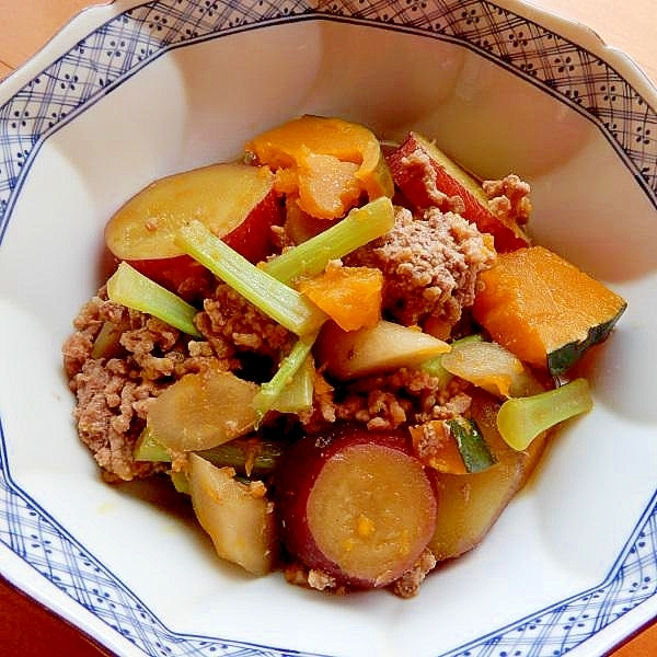 下茹で済みゴボウで❤合い挽き肉&薩摩芋&南瓜の煮物