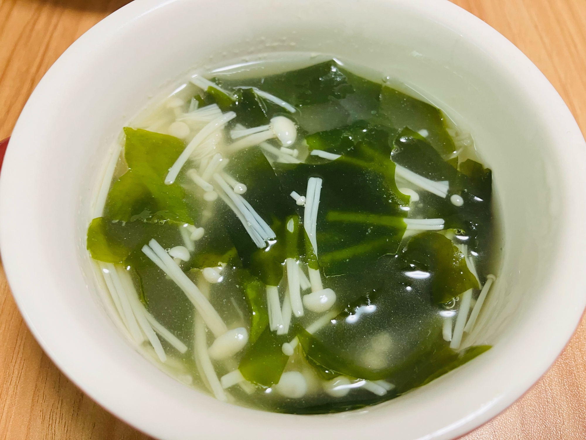 えのきとわかめの中華スープ