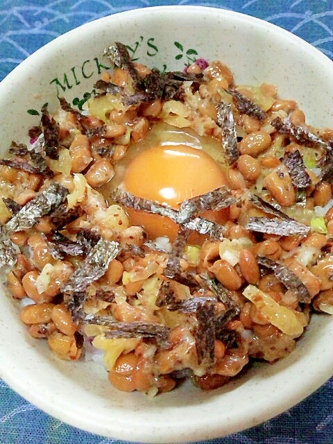 納豆の食べ方-生玉子＆おかかたくあん♪