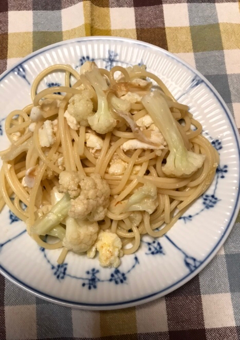 カリフラワーと卵白のパスタ