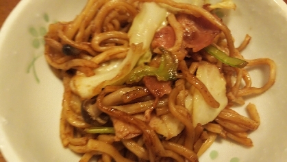 カット野菜ミックスを使った焼きそば