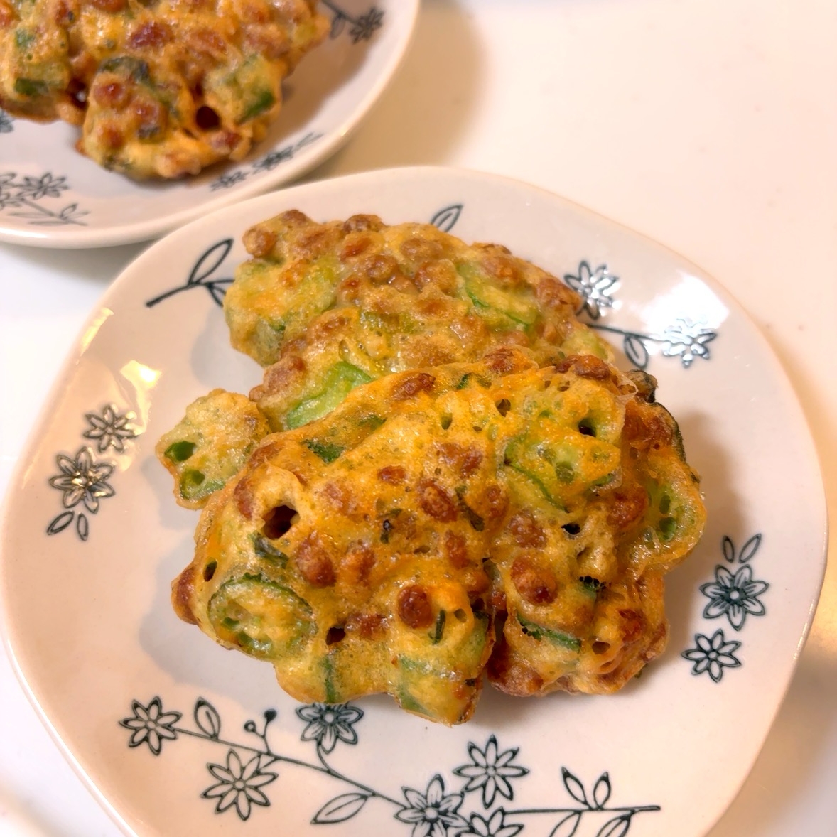 栄養満点！簡単、納豆とオクラのかき揚げ♪