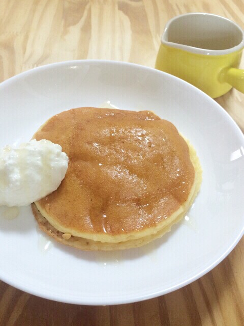 レモンの大豆粉パンケーキ〜水切りヨーグルト添え