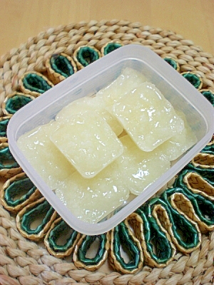 離乳食初期 玉ねぎのすり潰し 冷凍ストック レシピ 作り方 By はちわれ413 楽天レシピ 離乳食初期 玉ねぎのすり潰し 冷凍ストック レシピ 作り方 By はちわれ413 楽天レシピ